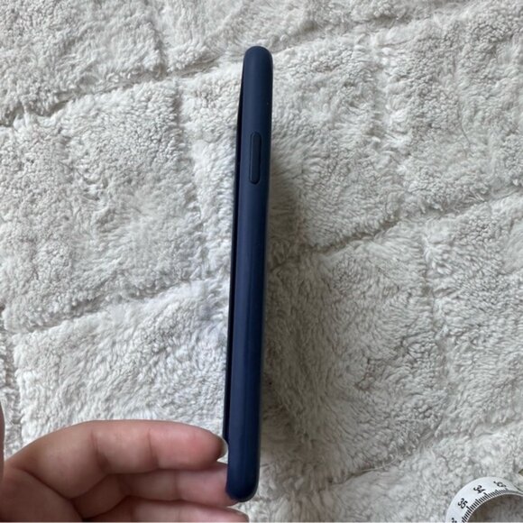 Apple | Navy Blue Iphone 11 Pro Max Phone Case - Picture 5 of 12